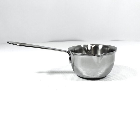 Stainless Steel Liquid Measuring Cup - Picture 2 of 7